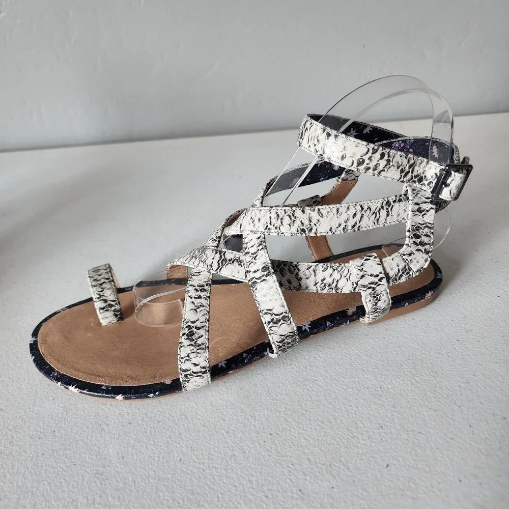 Cabi Sandals "NEW" - Picture 13 of 15